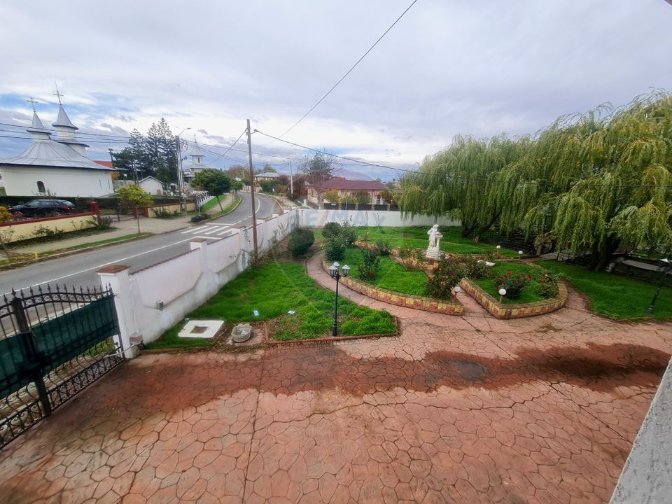 7 room House / Villa for sale