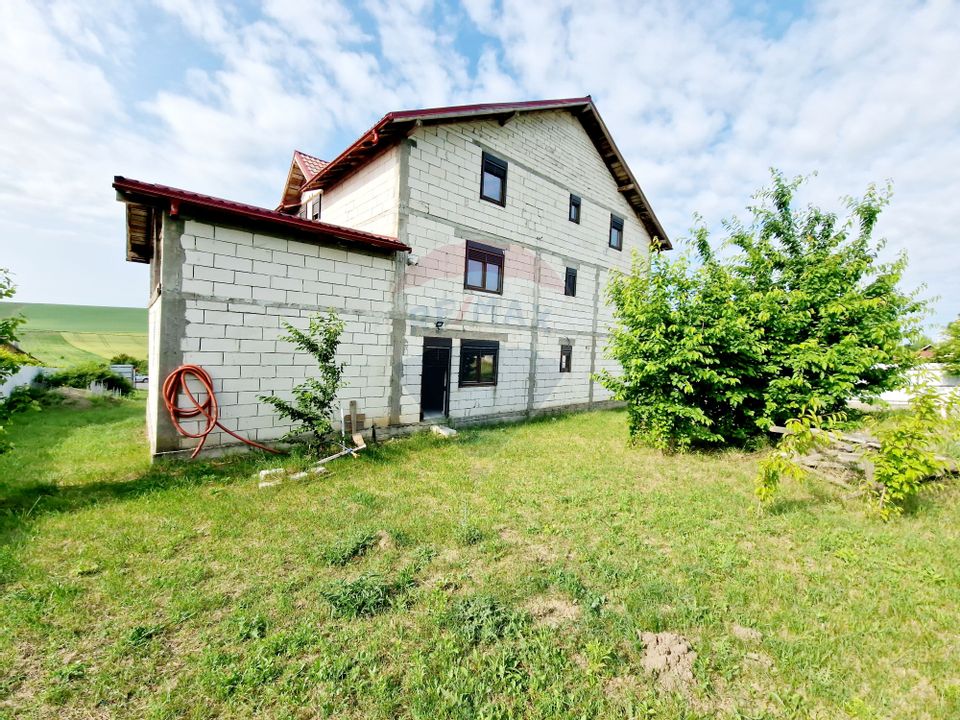 15 room House / Villa for sale