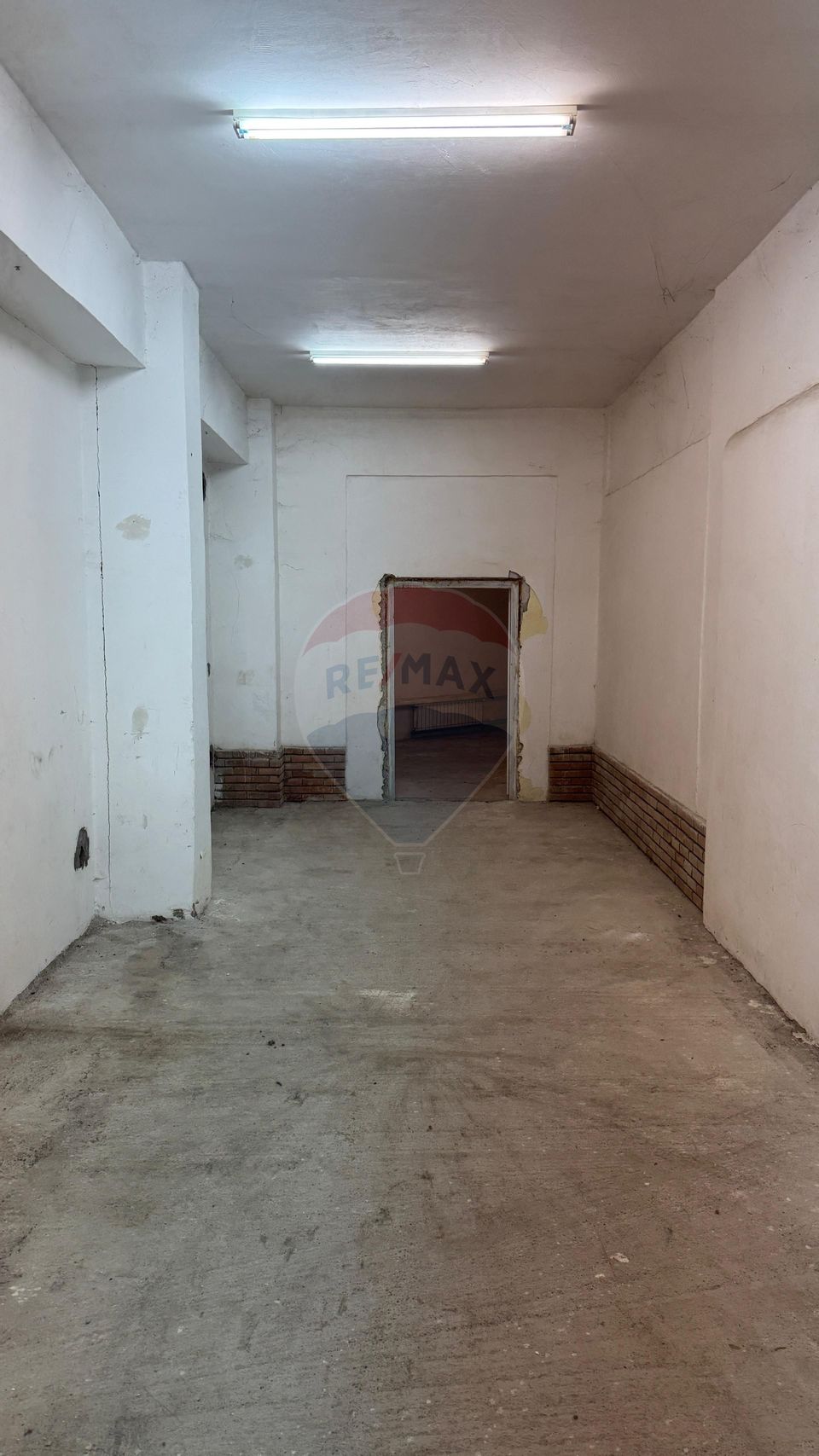 Spatiu comercial de inchiriat-OPORTUNITATE EXCELENTA