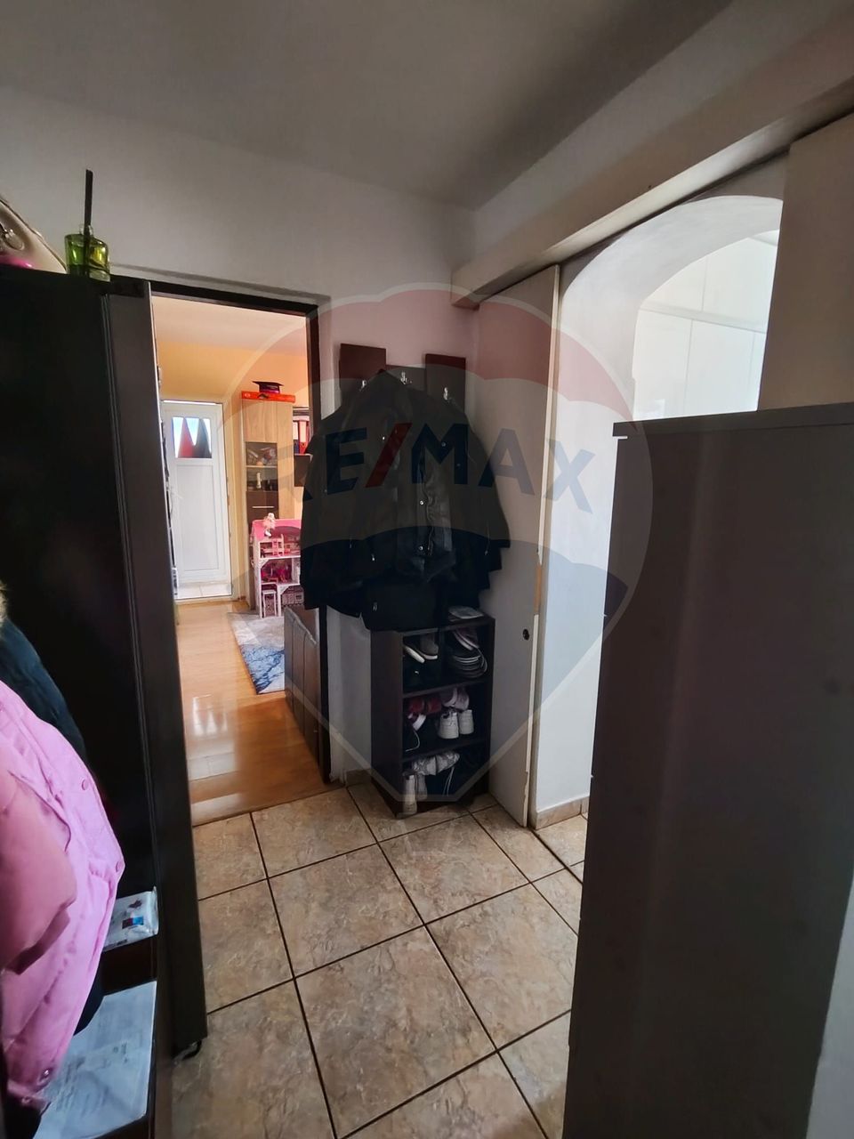 3 room Apartment for sale, Craiovita Noua area