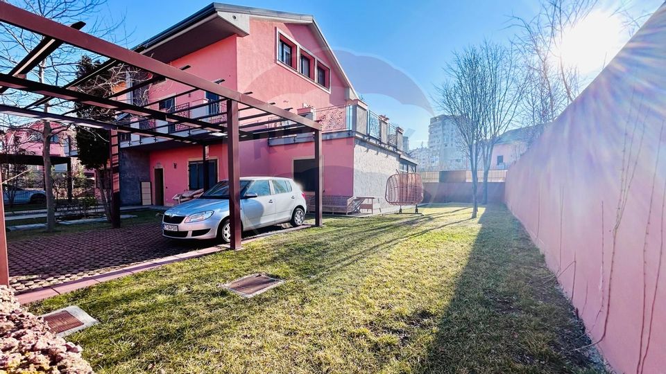 6 room House / Villa for sale, Faleza Nord area