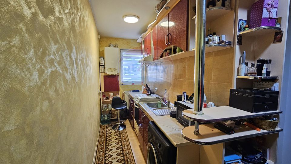Apartament cu 2 camere de vânzare George Enescu, Suceava