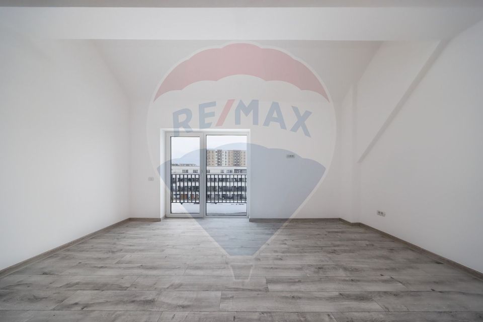 Apartament nou,  loc parcare inclus