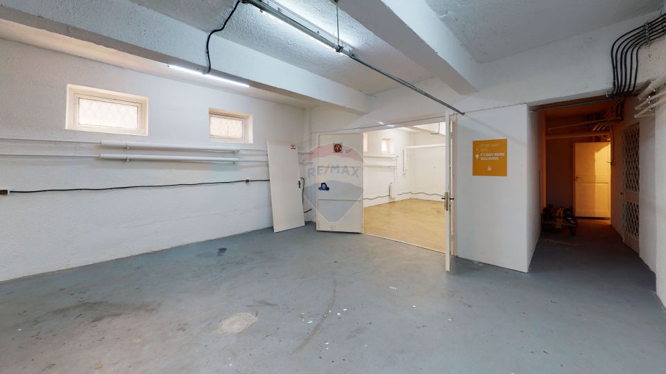 Semi-basement commercial space Bucurestii Noi / Straulesti Metro