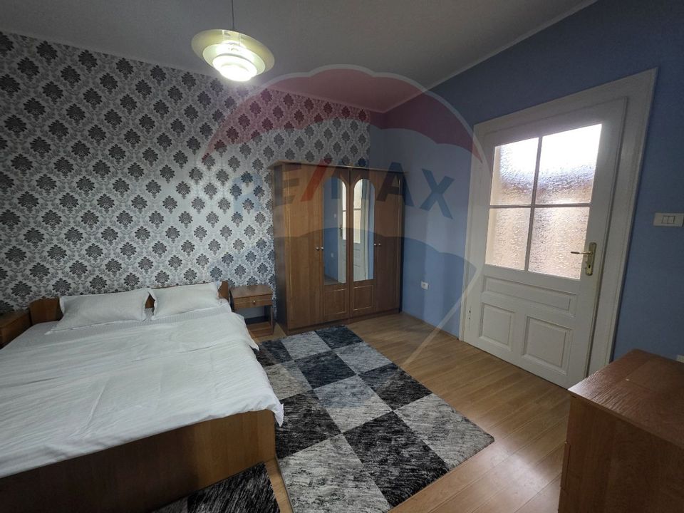 Inchiriere casă cu terasa si curte zona Piata Mica Spitalul Judetean