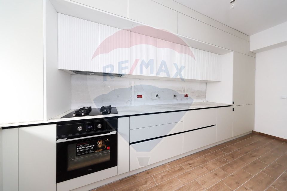 3 room Apartment for sale, Tractorul area