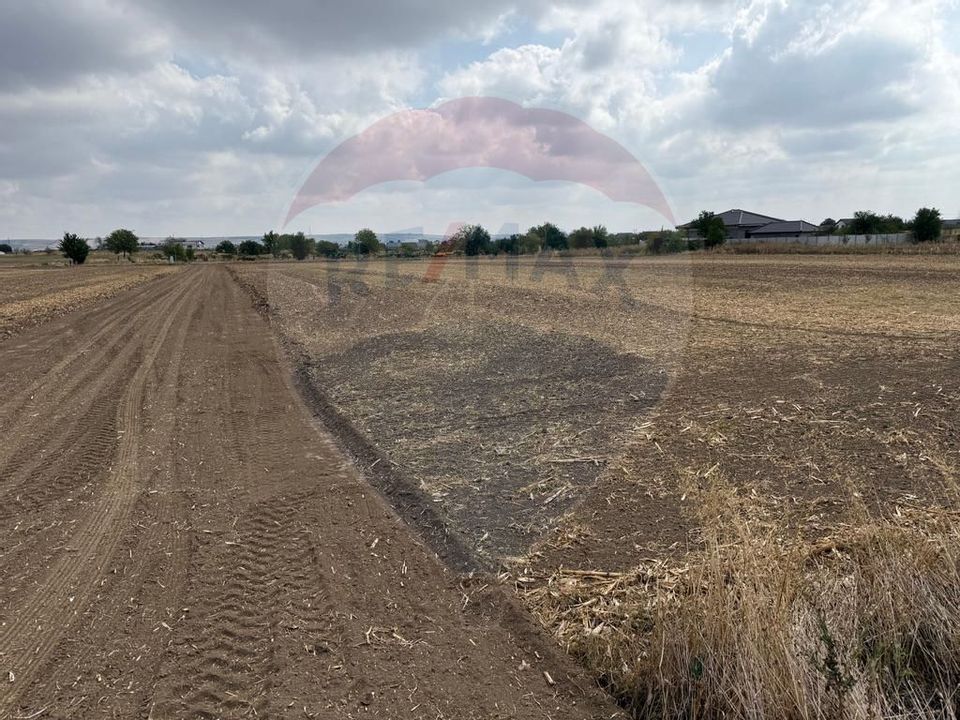 Land 400sqm Isalnita / Strada Tufanele