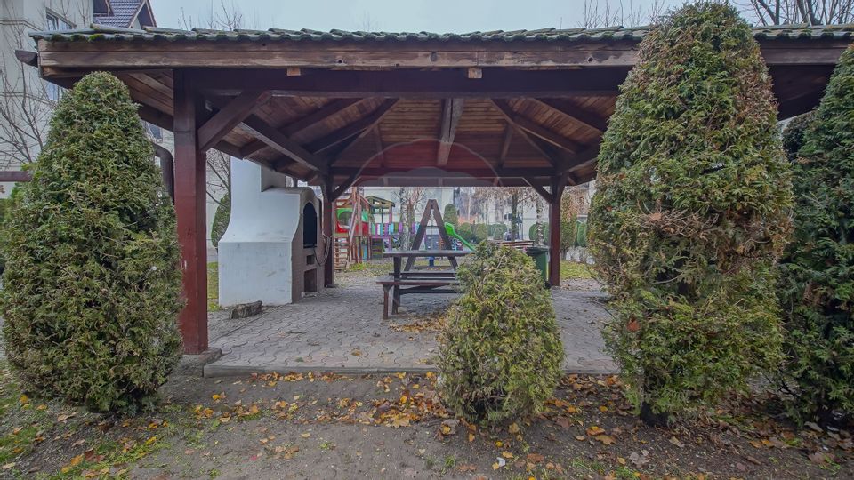 3 room Apartment for rent, Florilor area