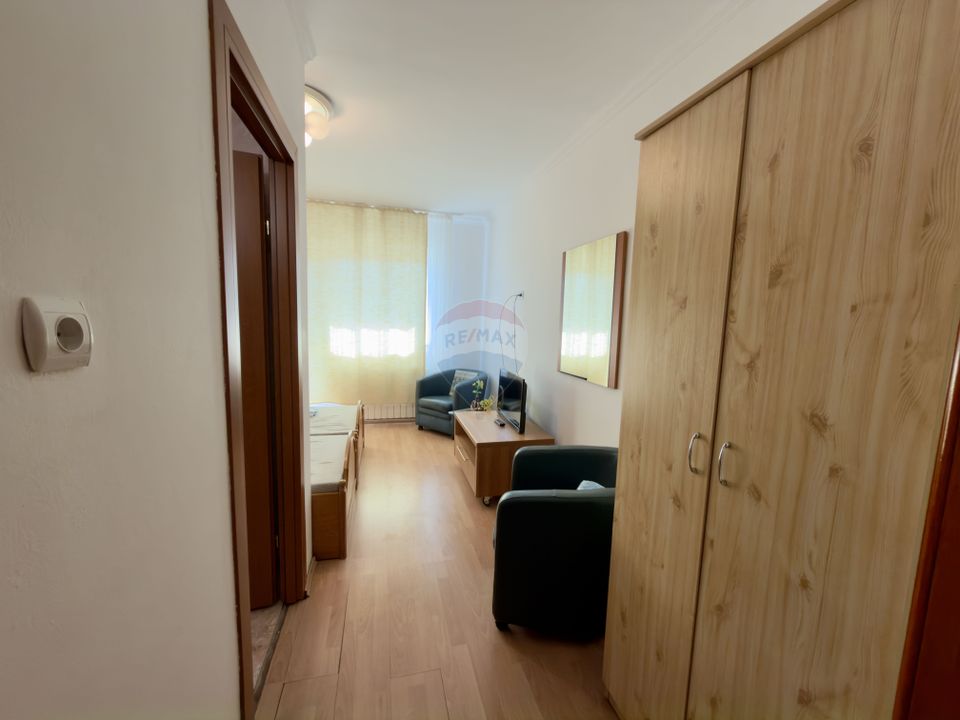 Casă / Vilă 8 camare cartier Beverly Hills Sanmartin