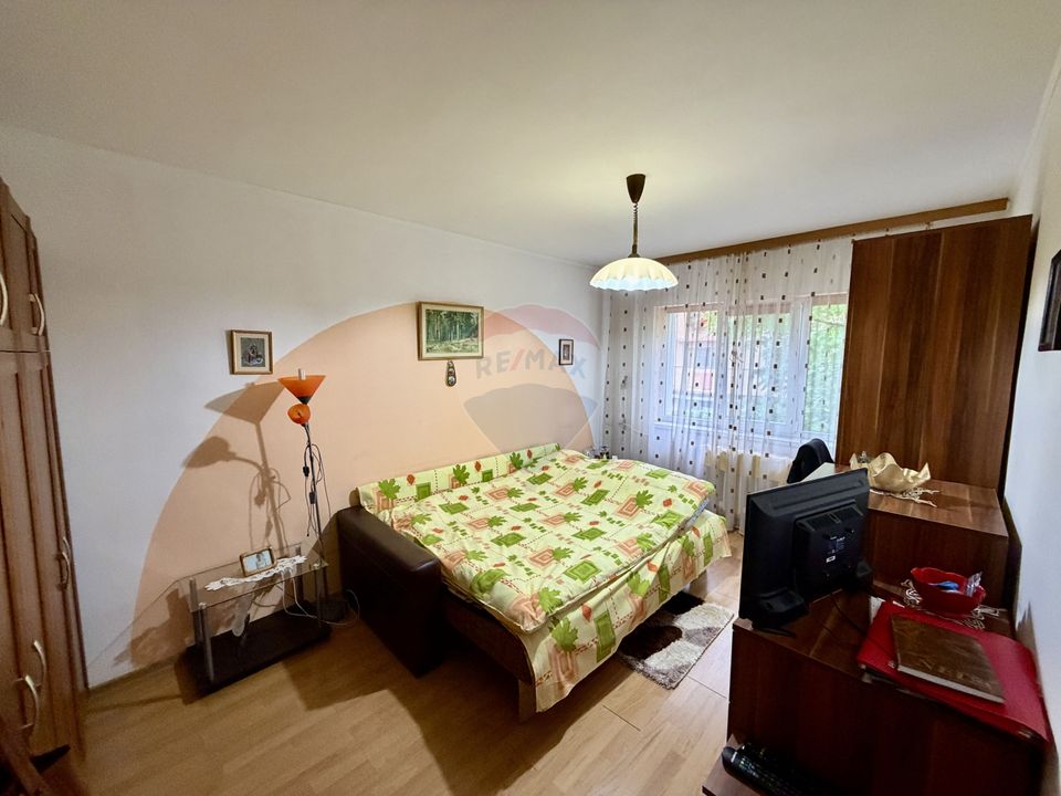 Apartament cu doua camere etaj 1