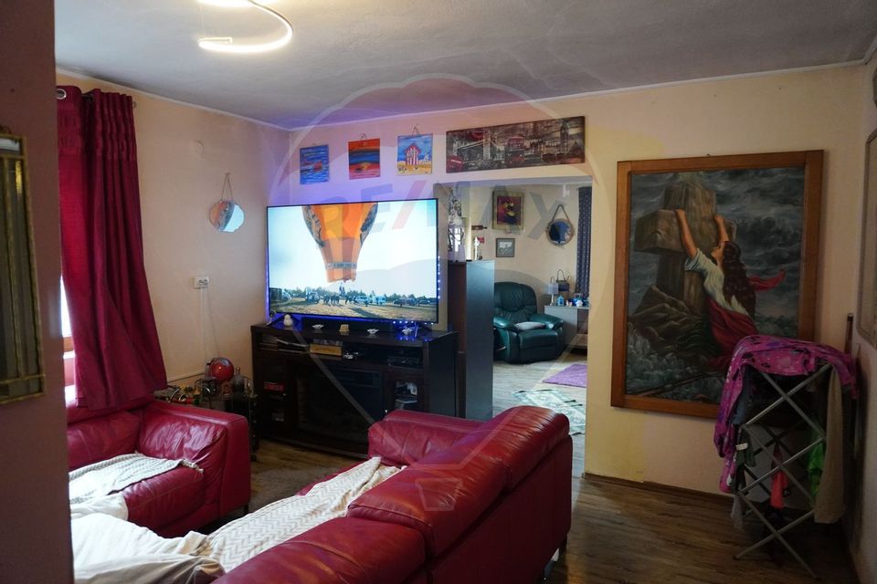 6 room House / Villa for sale