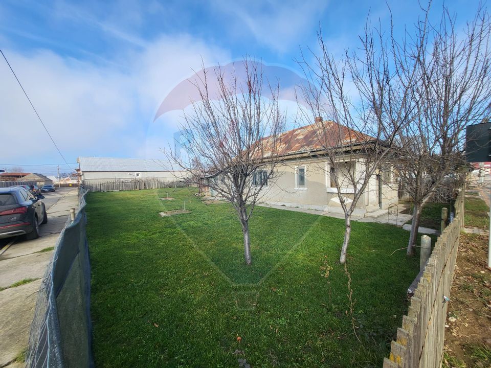 Vand teren intravilan in zona CFR-Bacau