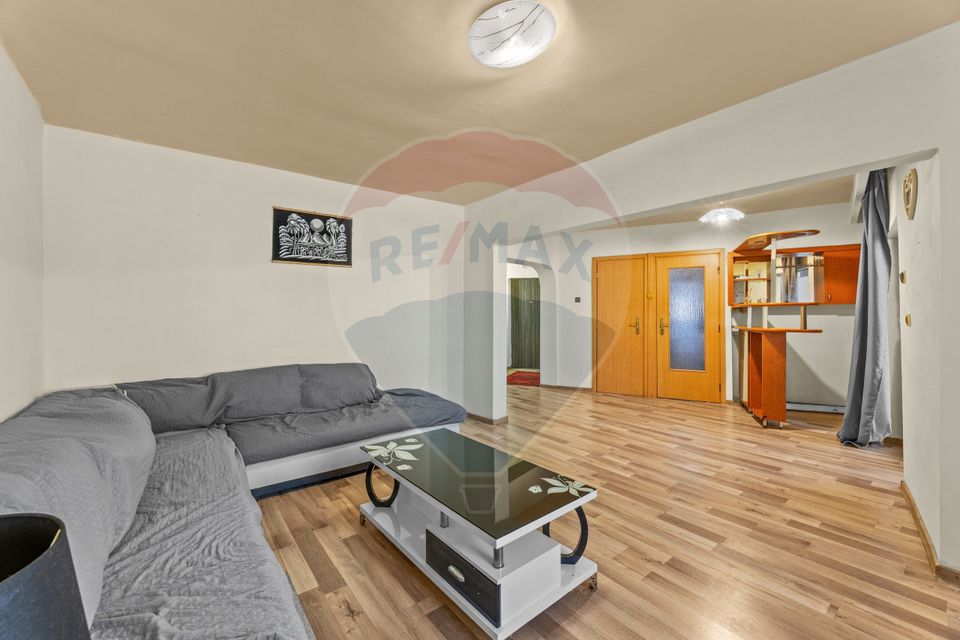 4 room Apartment for sale, Intim area