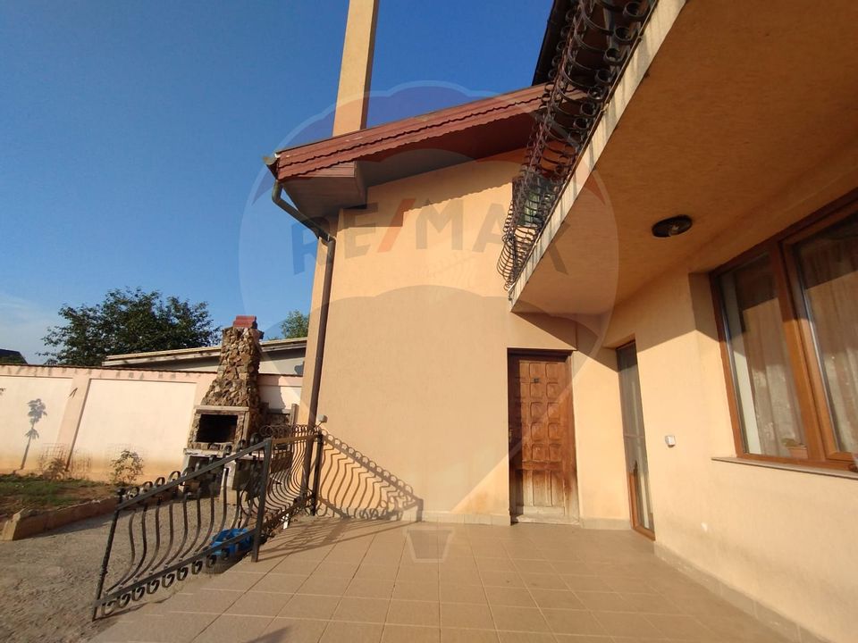 6 room House / Villa for sale, Periferie area