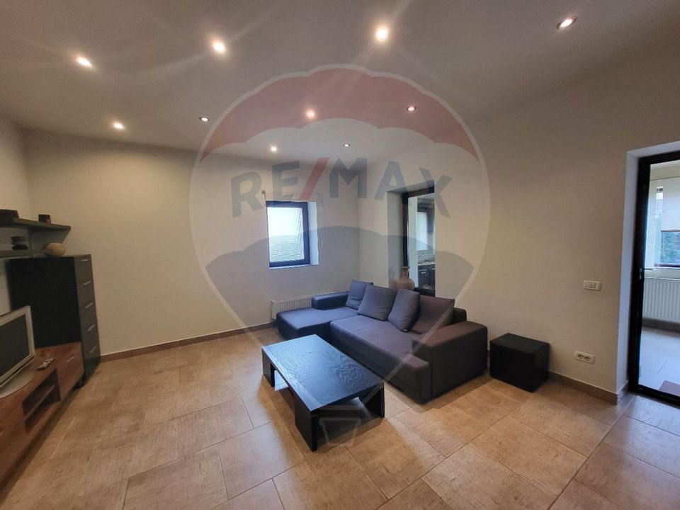 Casă / Vilă cu 3 camere de vânzare în zona Ultracentral