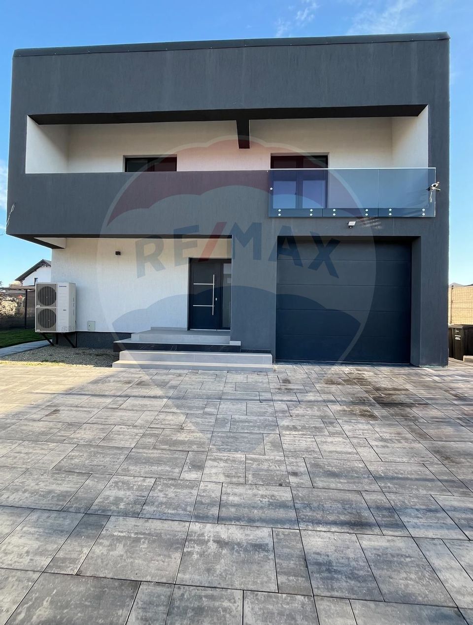 Smart Home de Vânzare în Sânpetru, Brașov – Construcție Premium