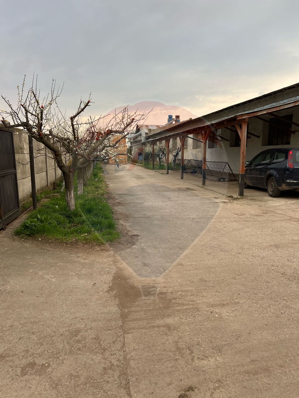 Spațiu industrial de 7,756mp de vânzare