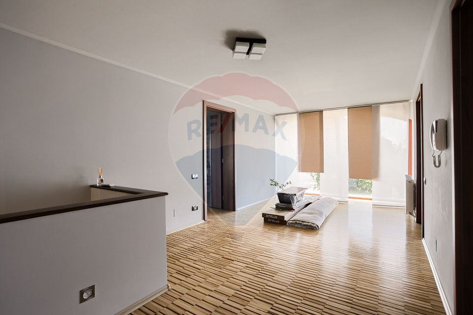 Casă modernă și spațioasă cu piscină,saună și sală de fitness – Pecica