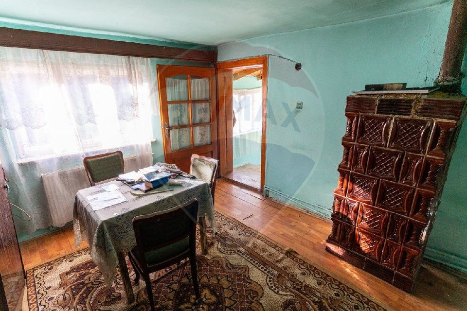 Casă / Vilă cu 4 camere de vânzare