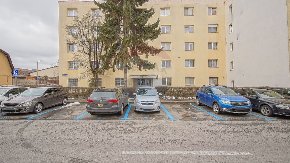 Comision 0% | Cameră 21 mp – Str. Înfrățirii, Brașov