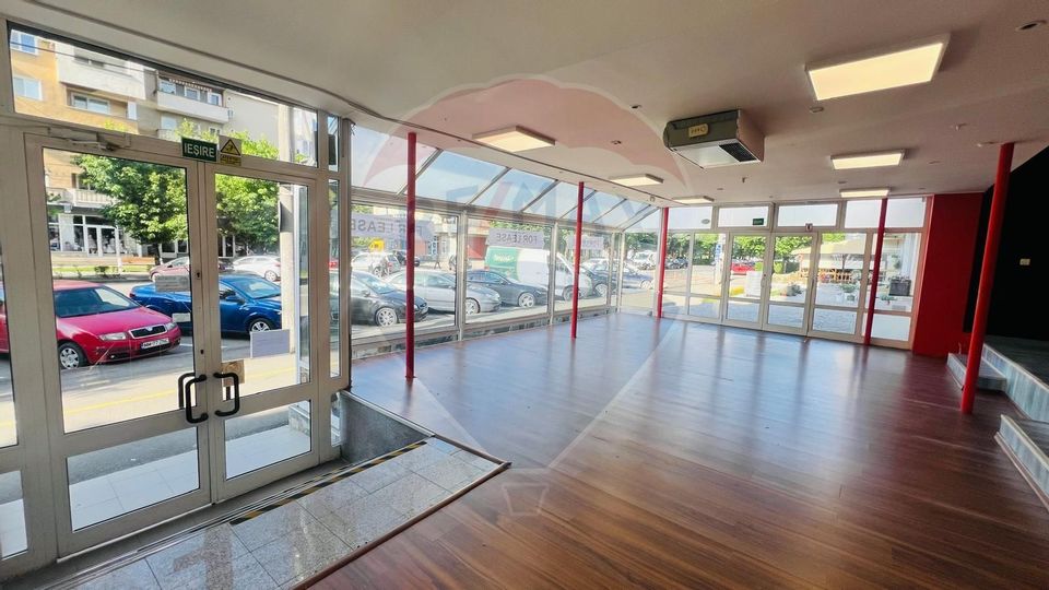161.52sq.m Commercial Space for rent, Traian area