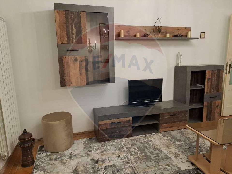 2 room Apartment for rent, P-ta Amzei area