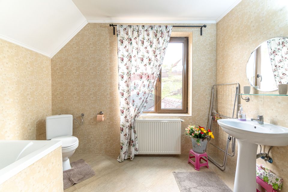 Casă de vacanţă | Pensiune 3 Margarete | FUNDATA, BRAŞOV| COMISION 0 |