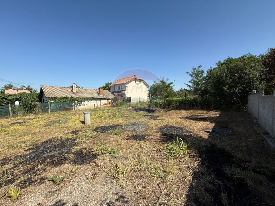 Teren Ghindeni 4800 mp Intravilan