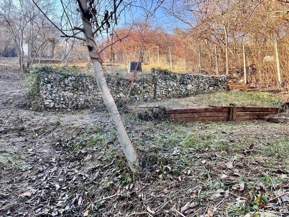 54sq.m Office Space for rent, Central area