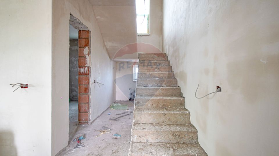 Locuiește într-un peisaj de poveste – Vilă modernă în Râșnov