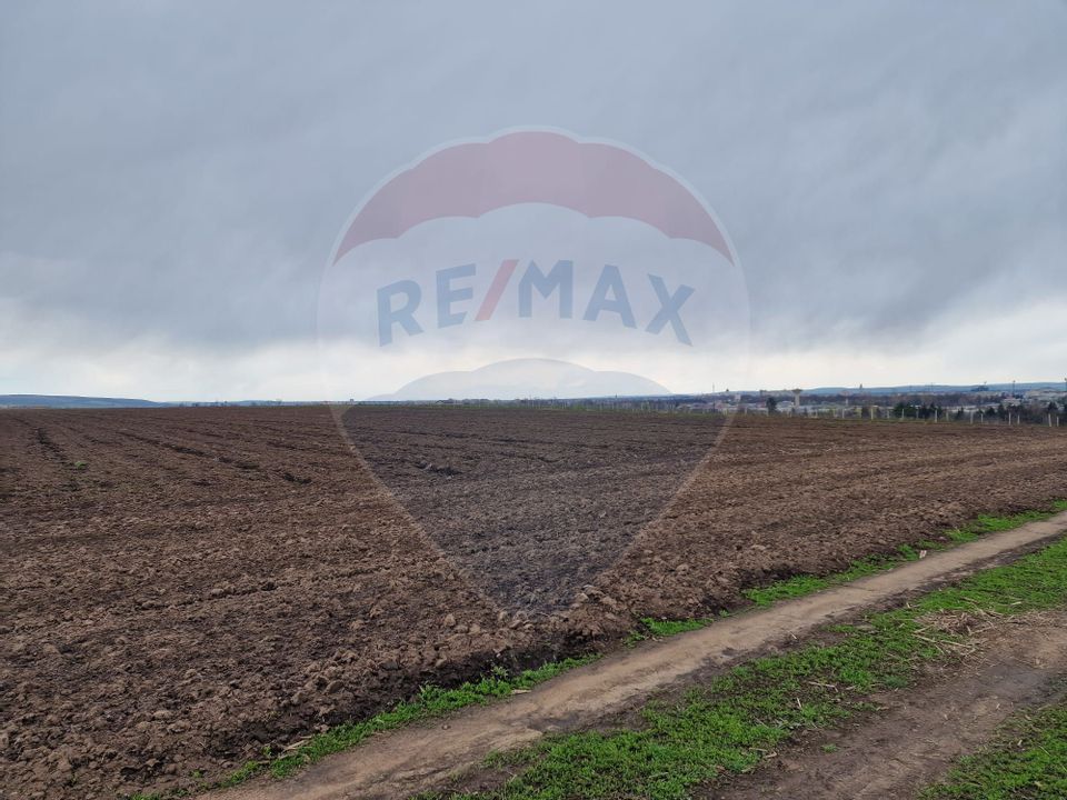 Teren 10,000mp Bacau / Strada Alexandru Safran