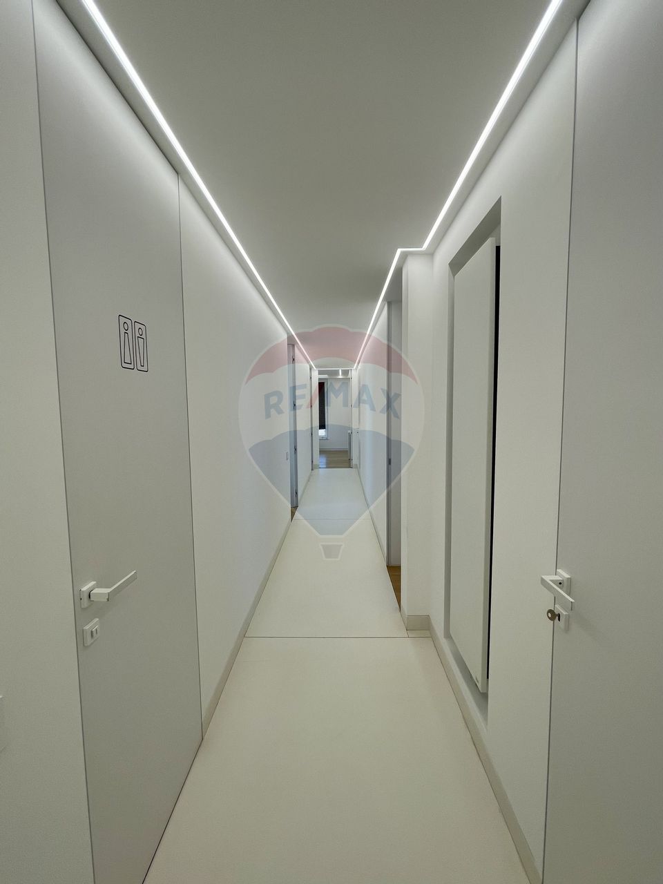212.94sq.m Office Space for rent, Aviatorilor area