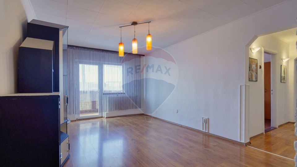 Apartament cu 3 camere, de vânzare, Str. Argintului,  Tractorul