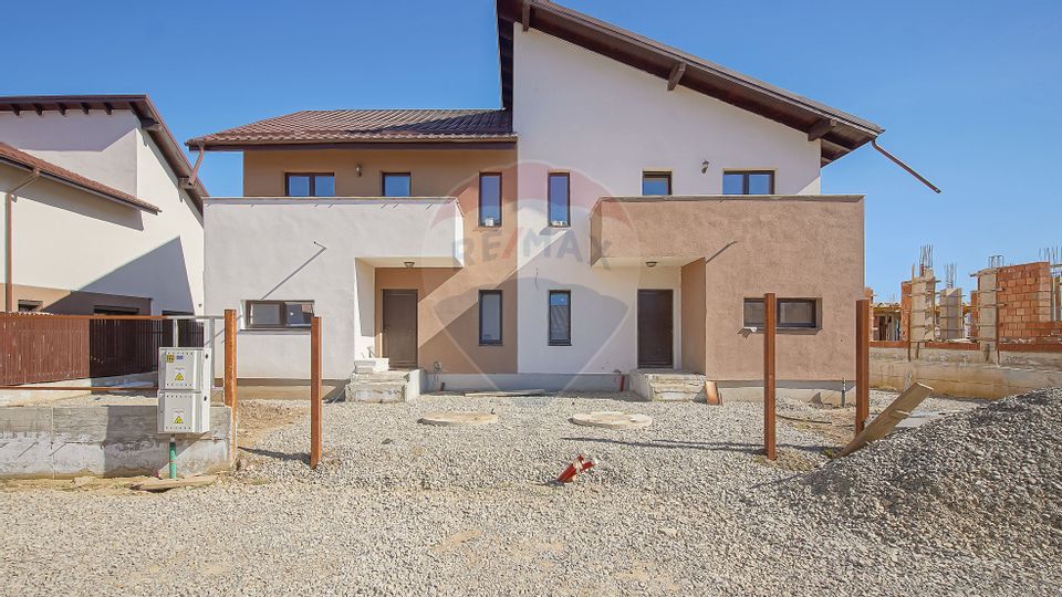 4 room House / Villa for sale, Baciu area