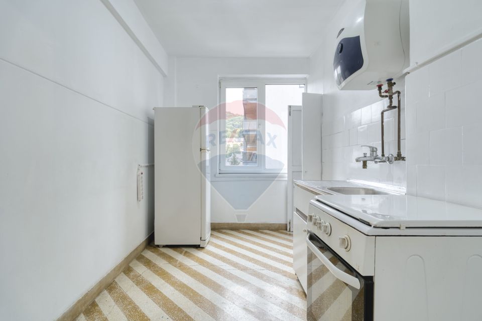 REZERVAT ! Apartament cu 2 camere de vânzare în zona 15 Noiembrie