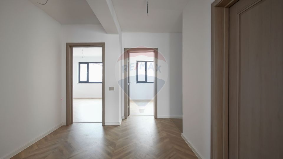 Comision 0 %! Casă cu 4 camere de vânzare în zona Stupini!