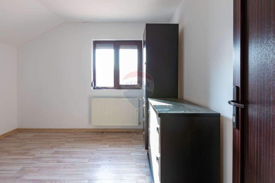 Hală 1.000 mp + curte 3.200 mp + CASĂ 160 mp BONUS | Acces TIR | Bacău