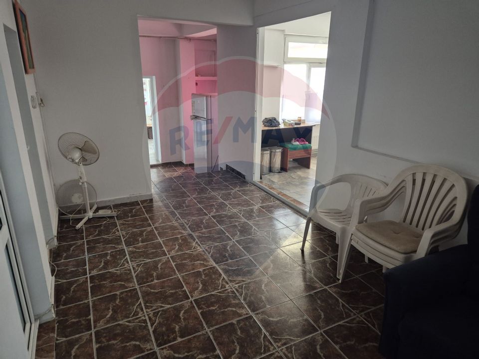 8 room House / Villa for sale, Energiei area