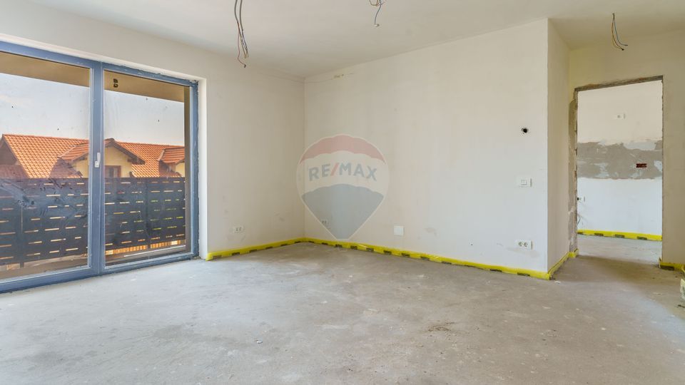 Apartament de vanzare in casa/ duplex nou, garaj, terasa