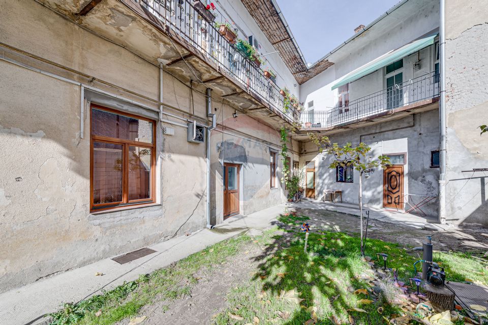 Apartament cu 2 camere de vânzare Strada Mihai Eminescu