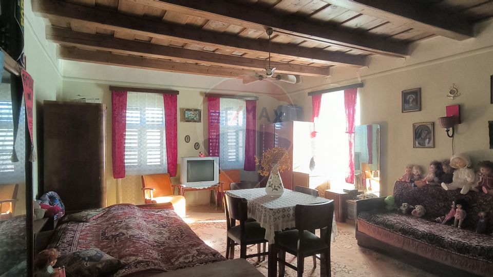 4 room House / Villa for sale