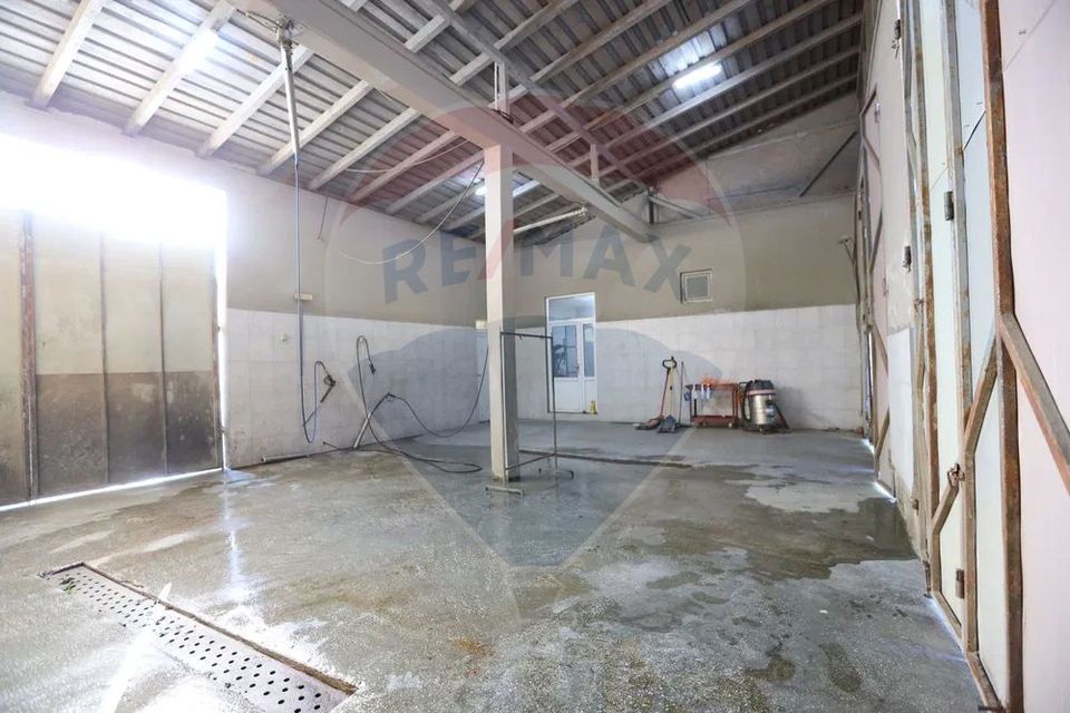 200sq.m Commercial Space for sale