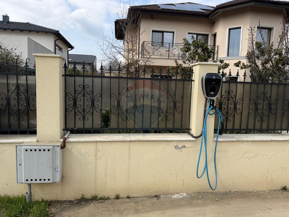 5 room House / Villa for sale