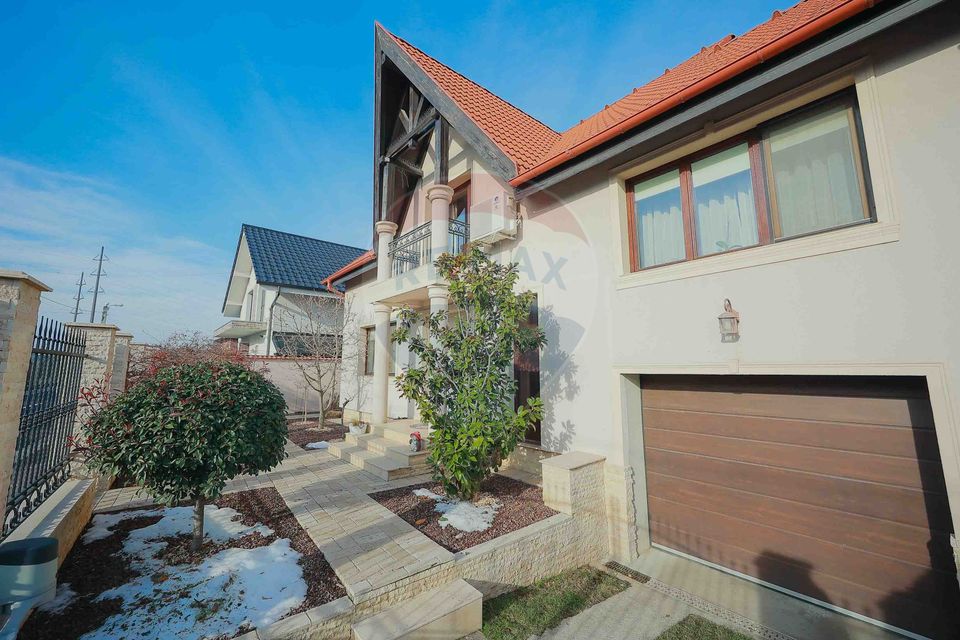 Casă 5 camere cu garaj, 230 mp utili, teren 503 mp, Nufărul, Oradea