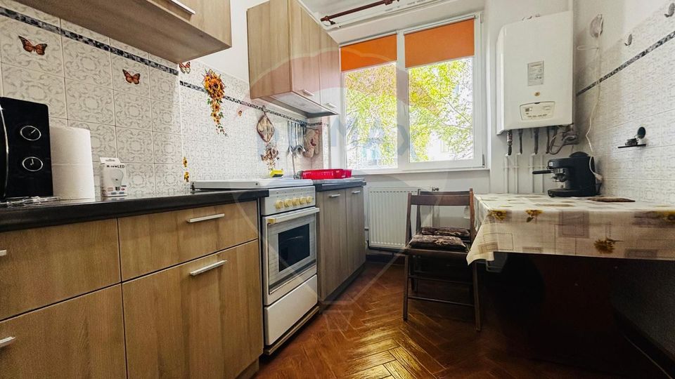 Apartament cu 2 camere de închiriat- Bulevardul Mamaia
