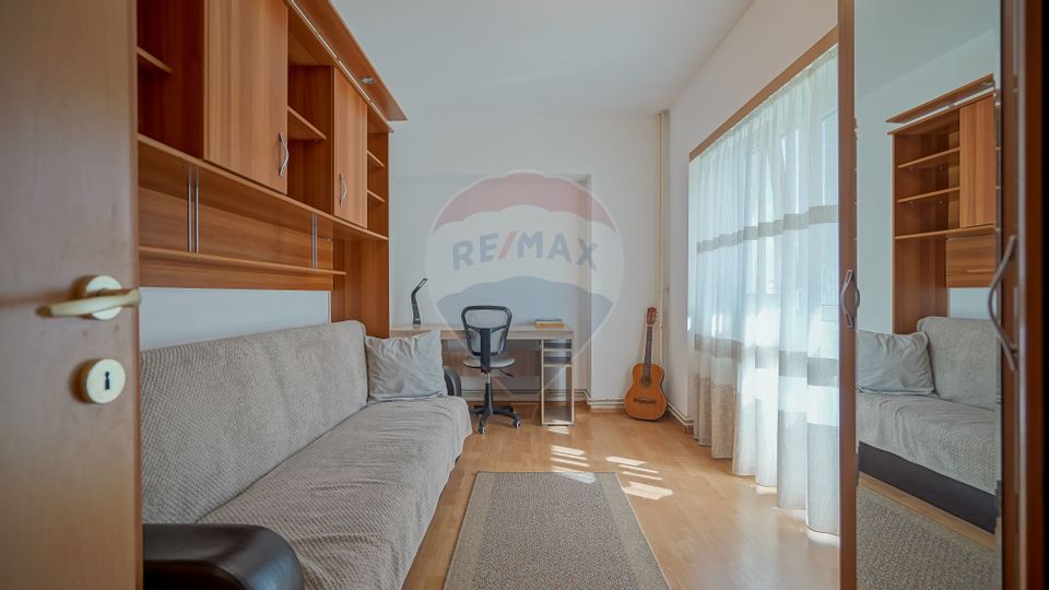 COMISION 0%! Apartament 3 camere|Racadau|Parcare|Boxa|Etj.Intermediar