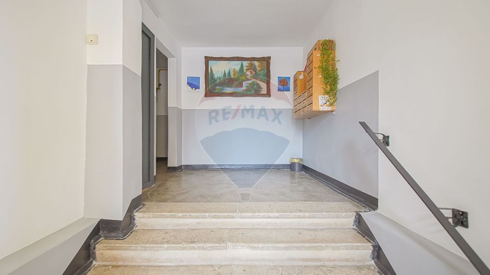 COMISION 0 | Ap 3 camere decomandat | Mobilat Utilat | Triaj