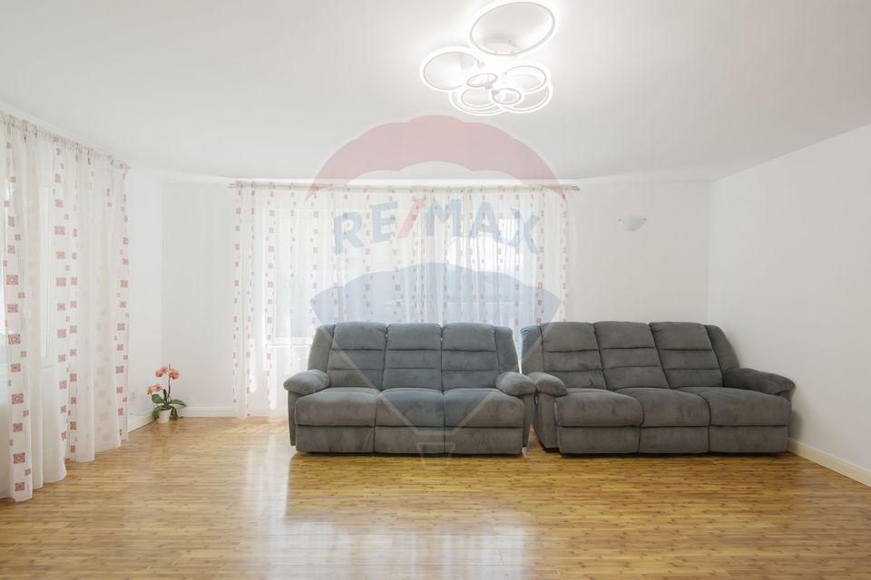 Casa de vanzare   |   4 camere   |  Domnesti