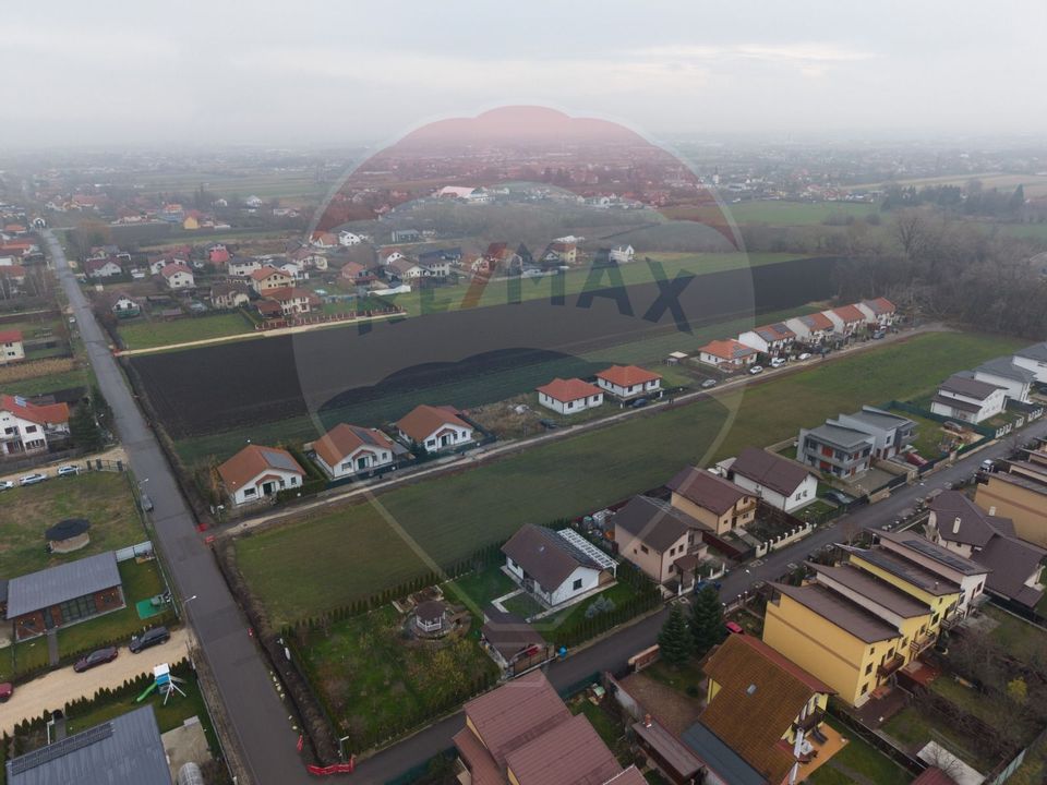 COMISION 0% | CASA STUPINI | 100 MP | 330 MP TEREN |