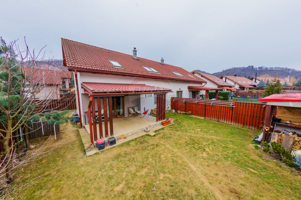 DE VANZARE CASA CU FINISAJE PREMIUM